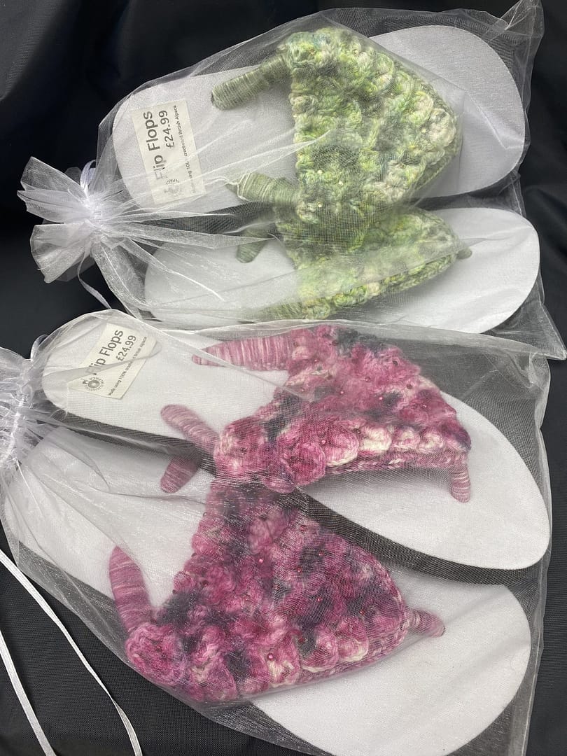 Alpaca flip-flops - Image 3